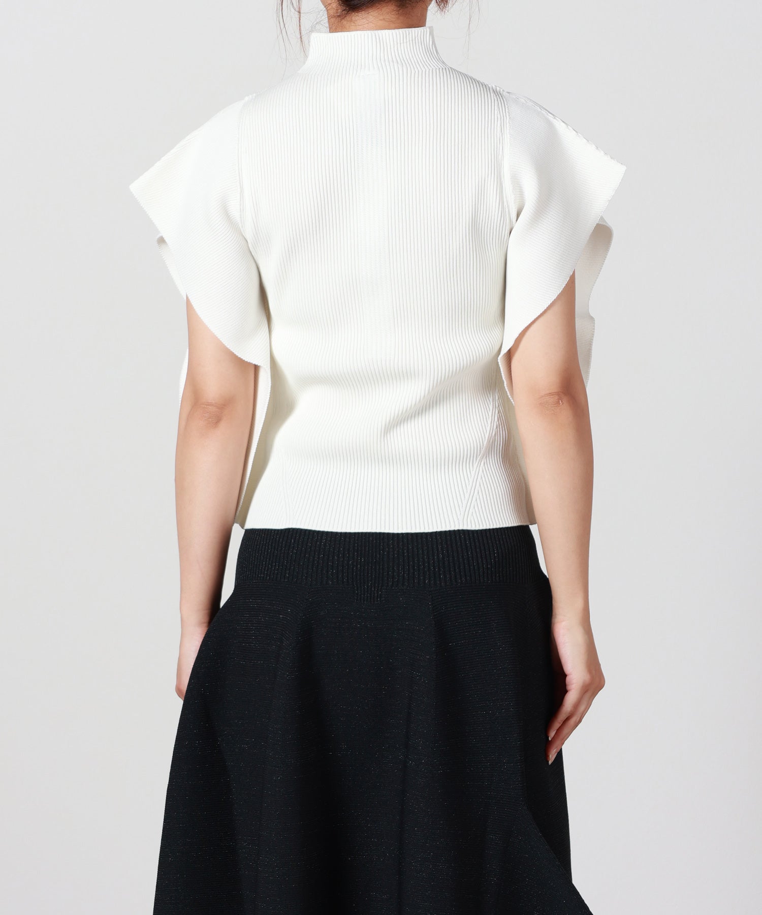 CFCL(シーエフシーエル)】 PORTRAIT CREASE TOP｜PARIGOT ONLINE
