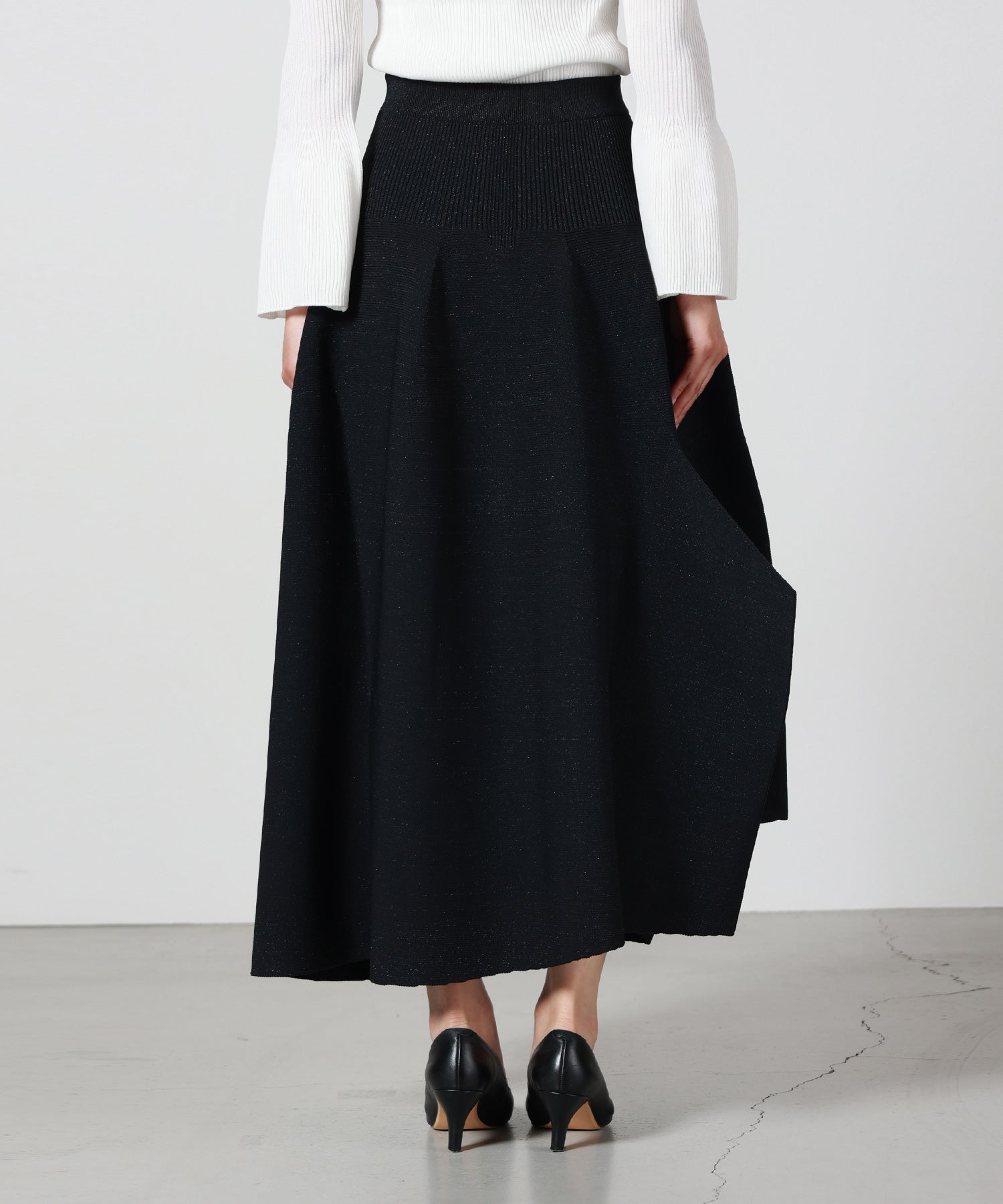 CFCL(シーエフシーエル)】 POTTERY CREASE GLITTER ASYMMETRIC SKIRT