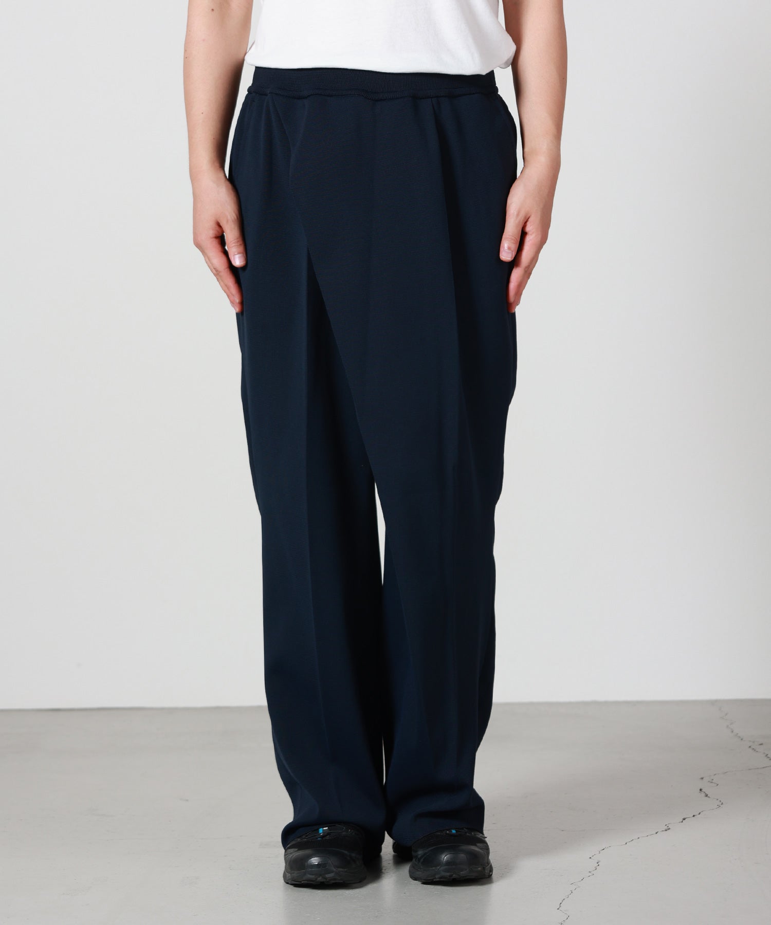 CFCL(シーエフシーエル)】 SOFT MILAN WRAP FRONT PANTS｜PARIGOT