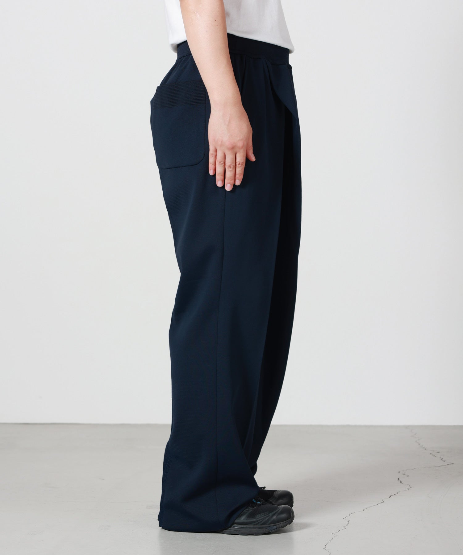 CFCL(シーエフシーエル)】 SOFT MILAN WRAP FRONT PANTS｜PARIGOT