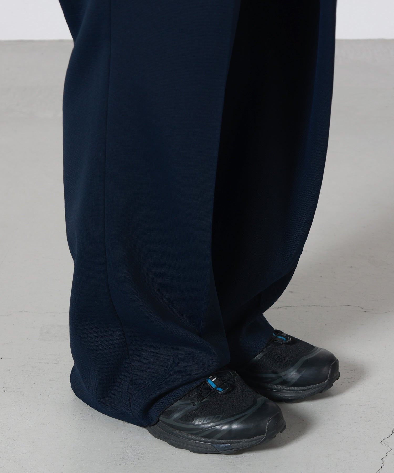 CFCL(シーエフシーエル)】 SOFT MILAN WRAP FRONT PANTS｜PARIGOT