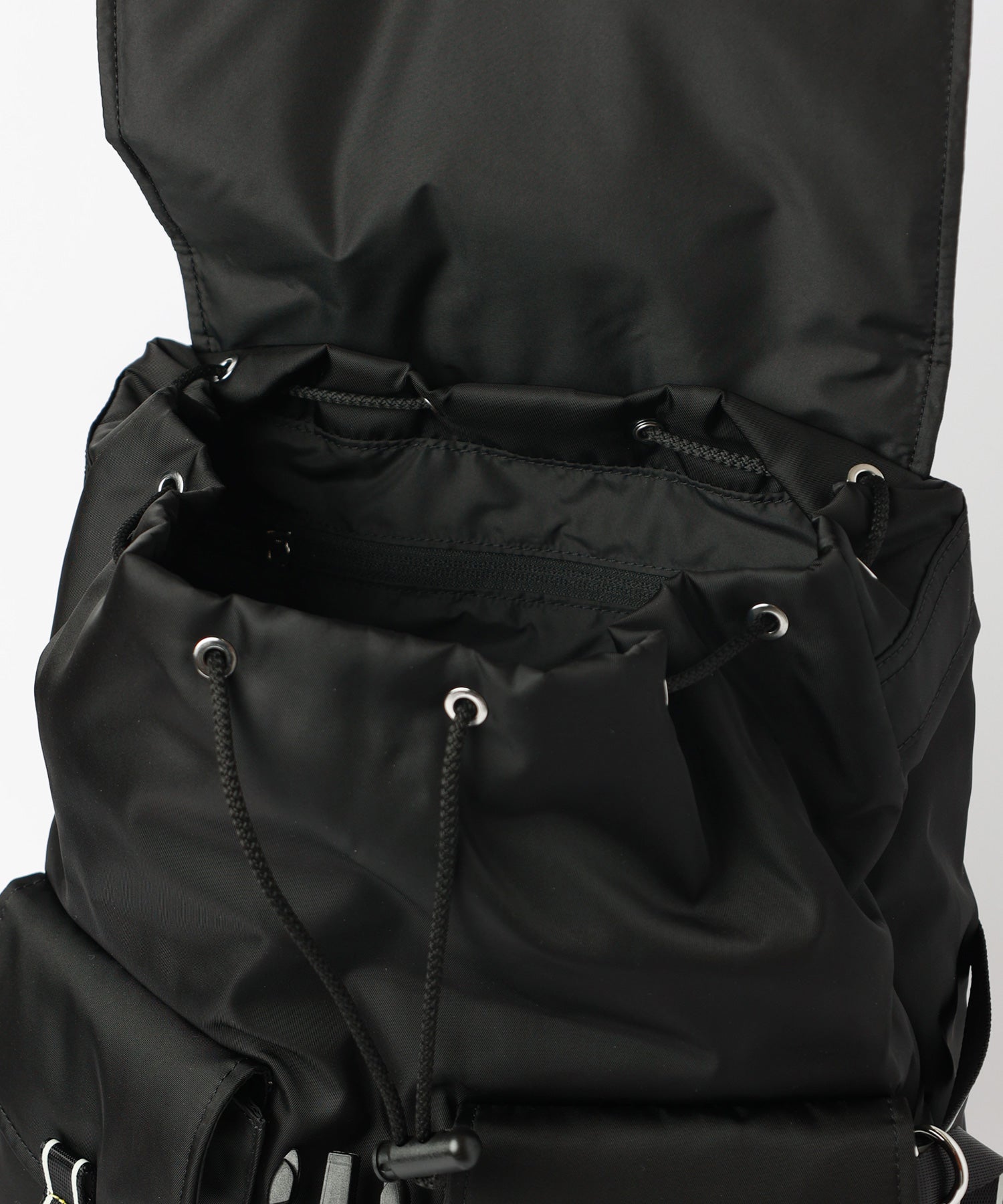 GANNI(ガニー)】 Re-Tech backpack｜PARIGOT ONLINE（パリゴオンライン）