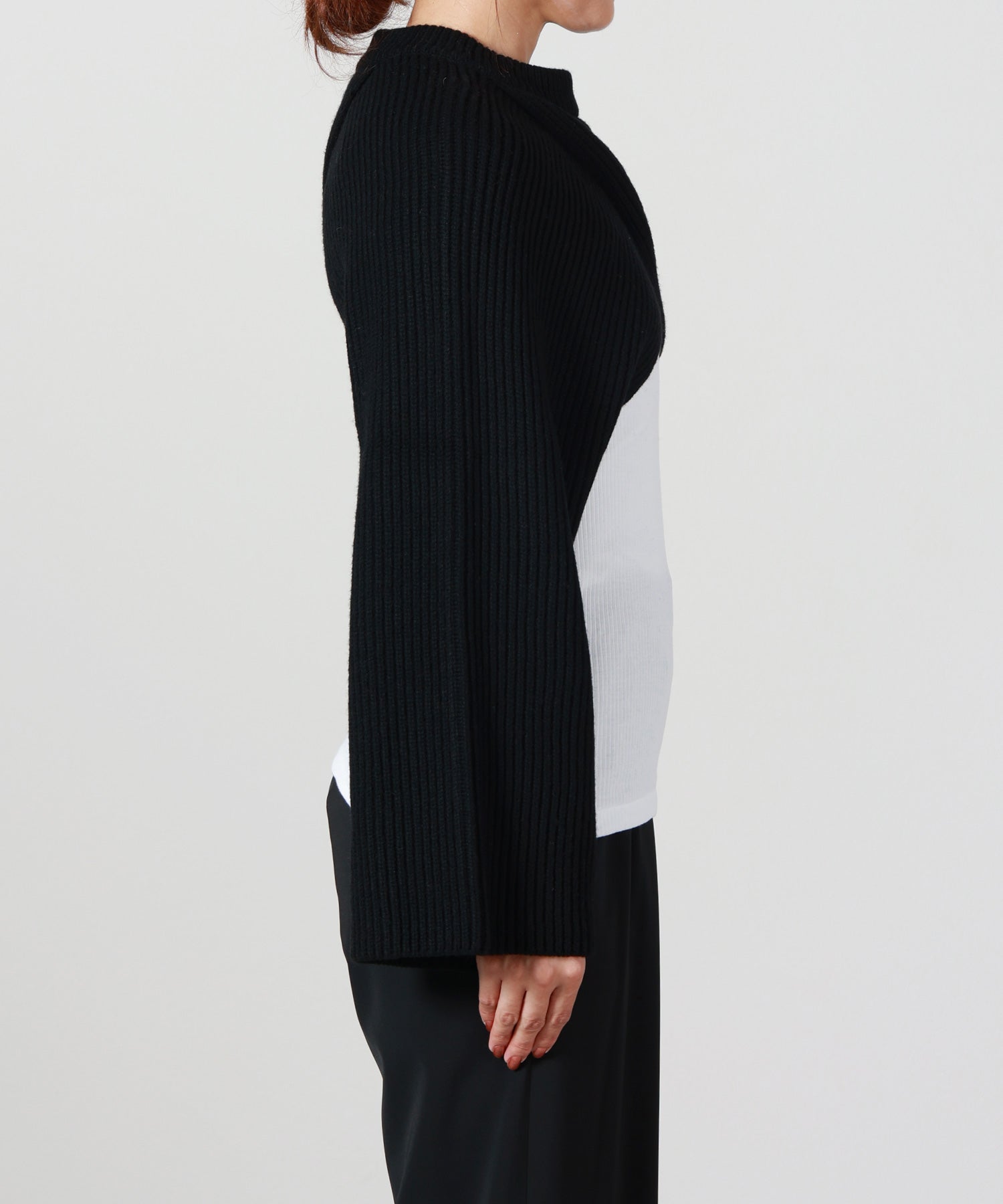 HYKE(ハイク)】 RIBBED-KNIT WOOL CROPPED BOLERO｜PARIGOT ONLINE