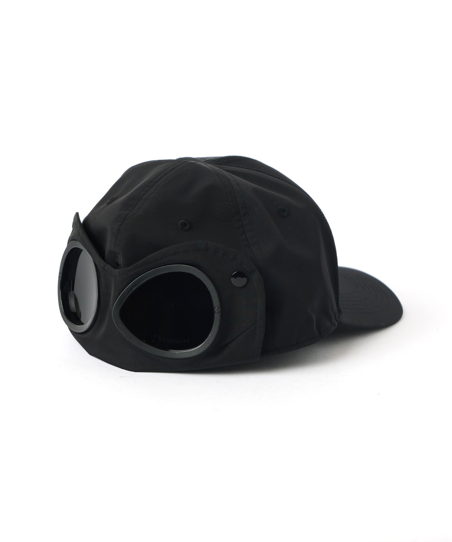C.P. Company(シーピーカンパニー)】 CHROME-R GOGGLE CAP｜PARIGOT