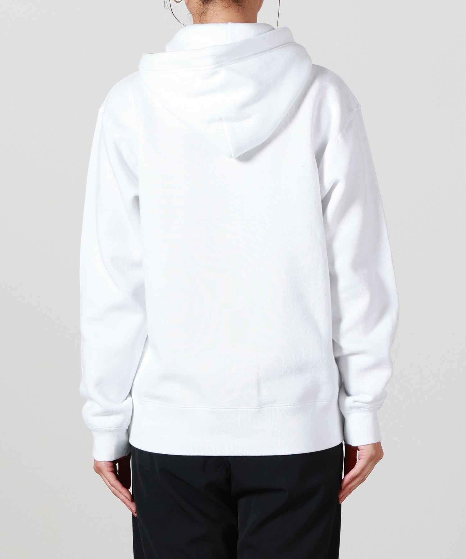 HYKE(ハイク)】 ≪GENDERLESS≫ SWEAT HOODIE｜PARIGOT ONLINE（パリゴ