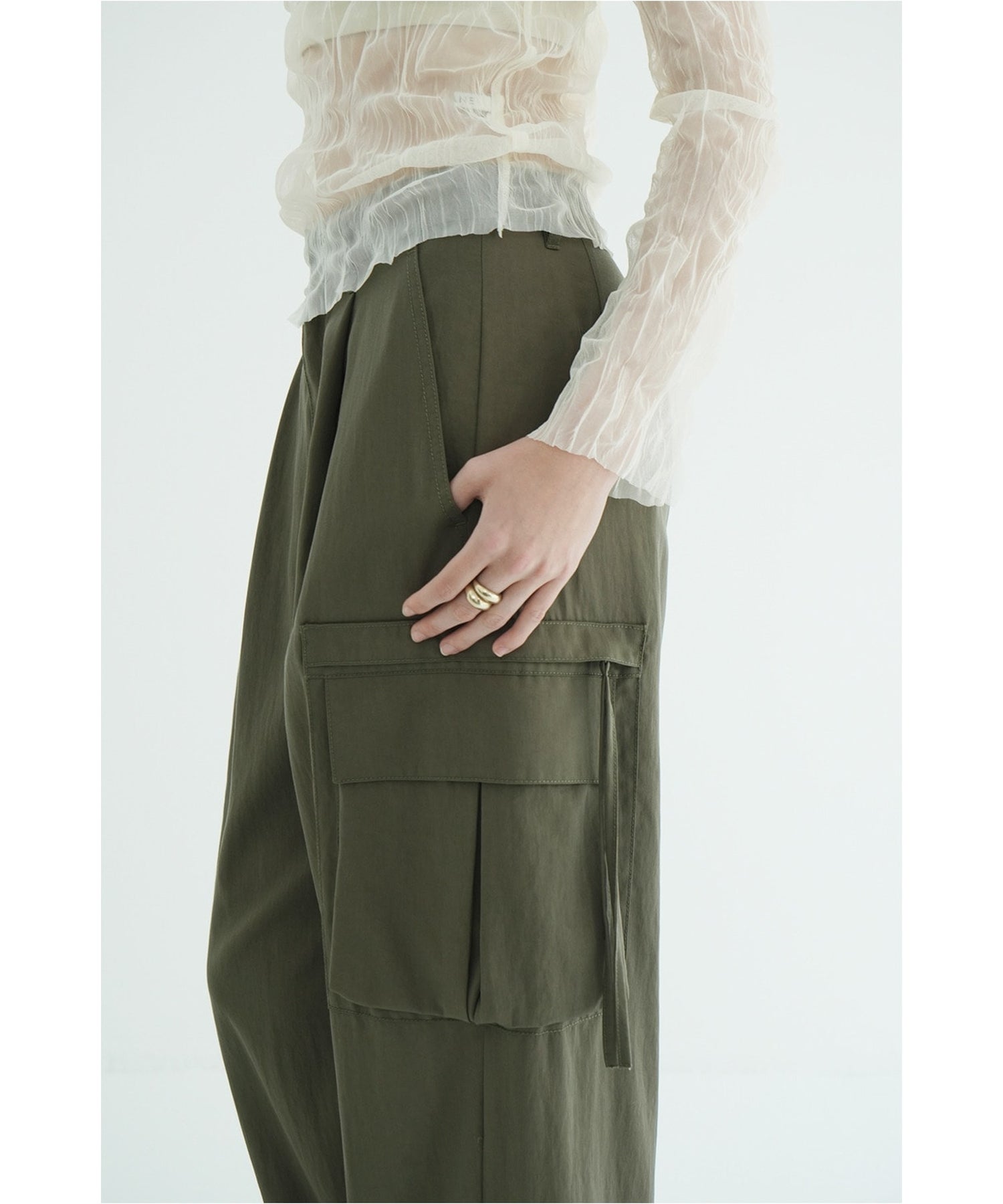 KHAKI