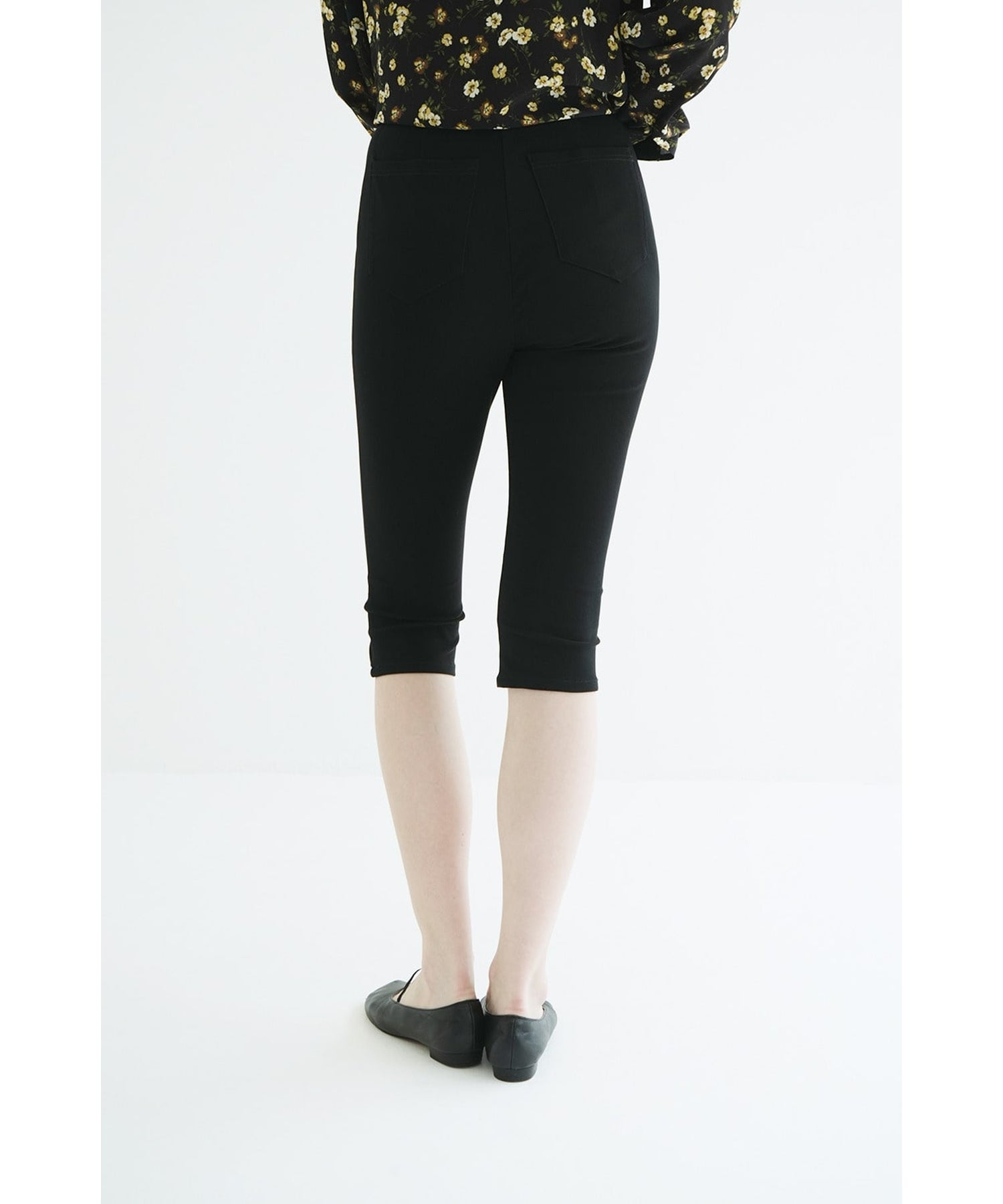 CLANE(クラネ)】 STRETCH RIB CAPRI PANTS｜PARIGOT ONLINE（パリゴ