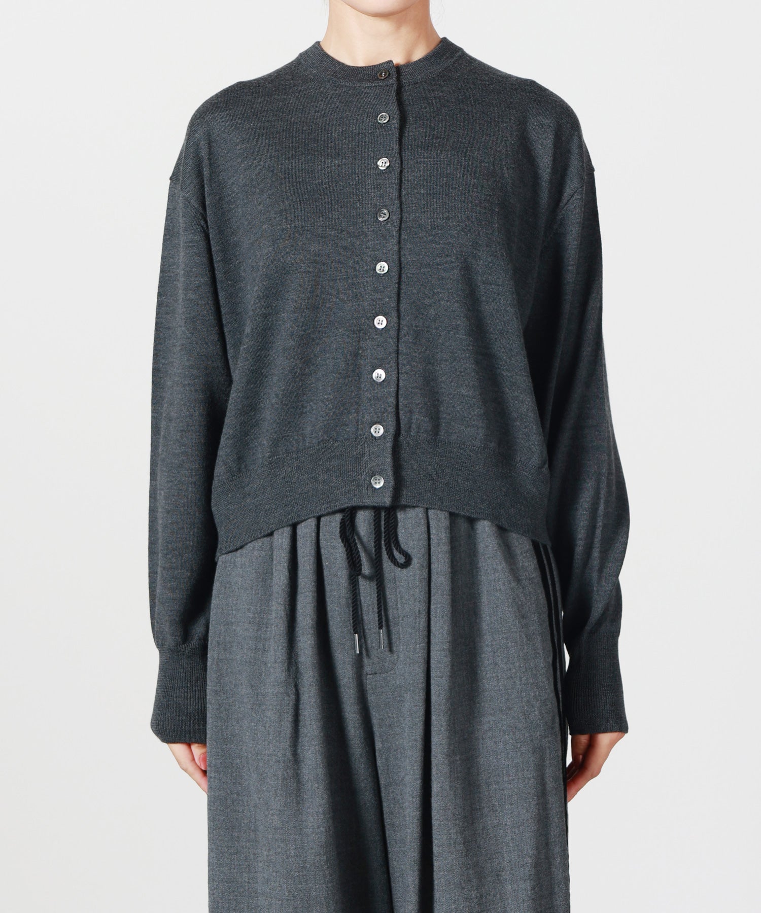 SACRA(サクラ)】 EX.FINE MERINO CARDIGAN｜PARIGOT ONLINE（パリゴ