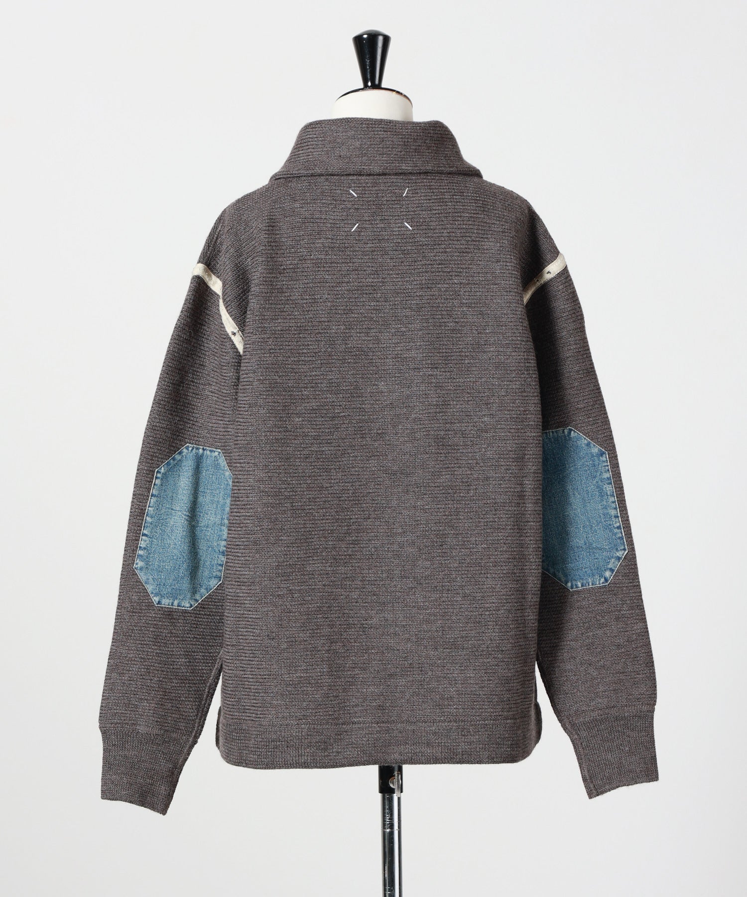 Maison Margiela(メゾンマルジェラ)】 ELBOW PATCH SWEATER｜PARIGOT