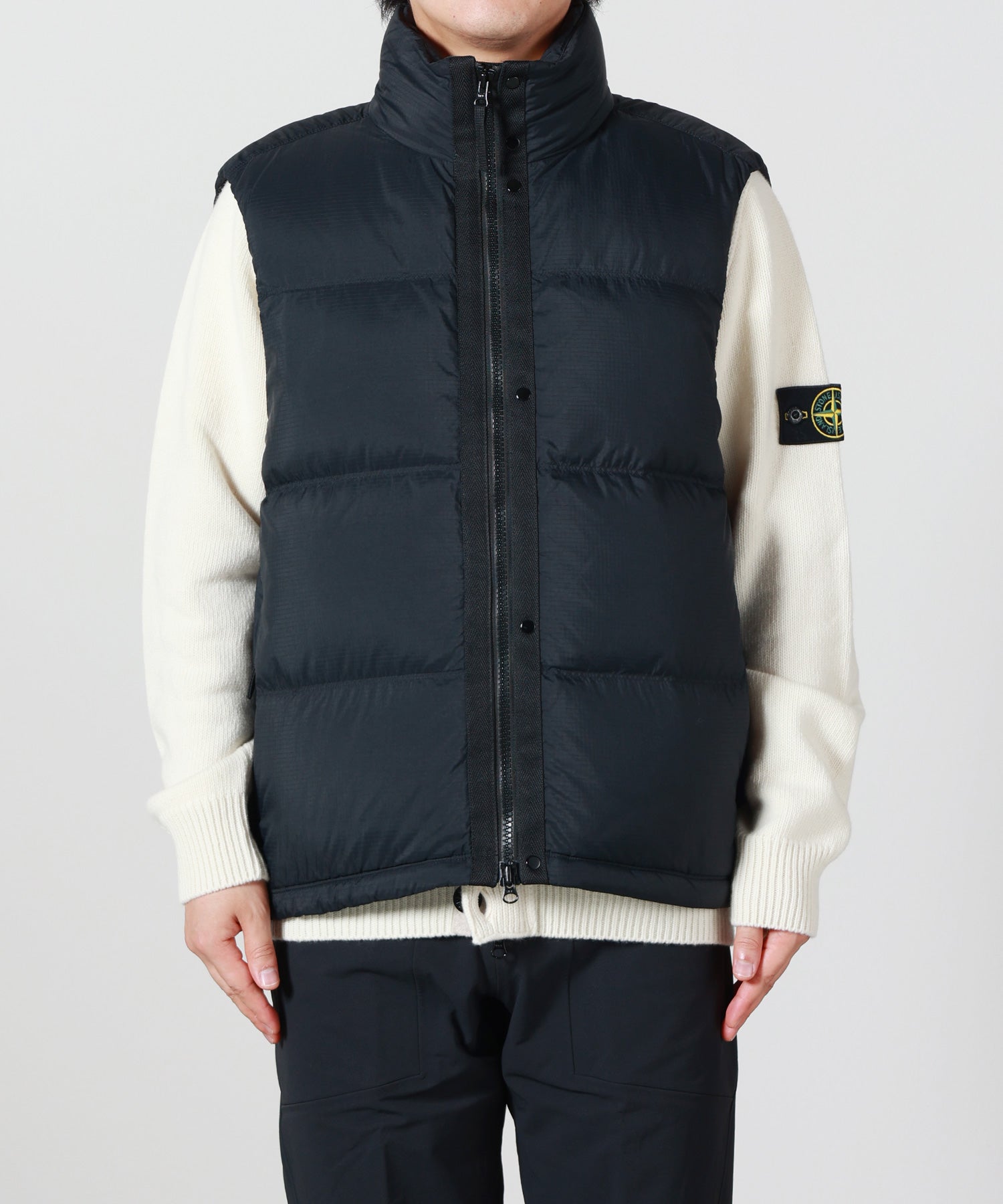 週末最終お値下げ✨STONE  ネイビー ダウンベスト M STONE ISLAND(ストーンアイランド)】 G100004 MATT RIPSTOP CORDURA