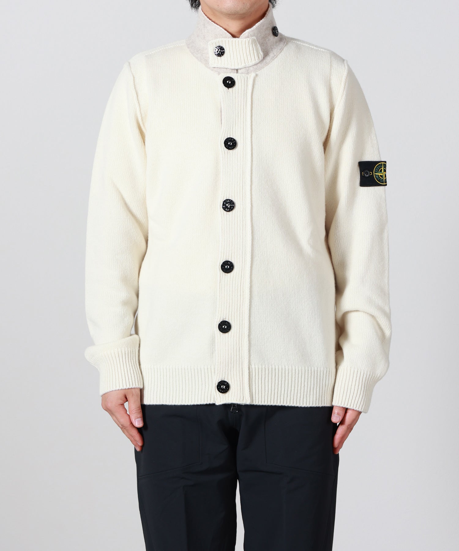 STONE ISLAND(ストーンアイランド)】 ジップアップニットジャケット
