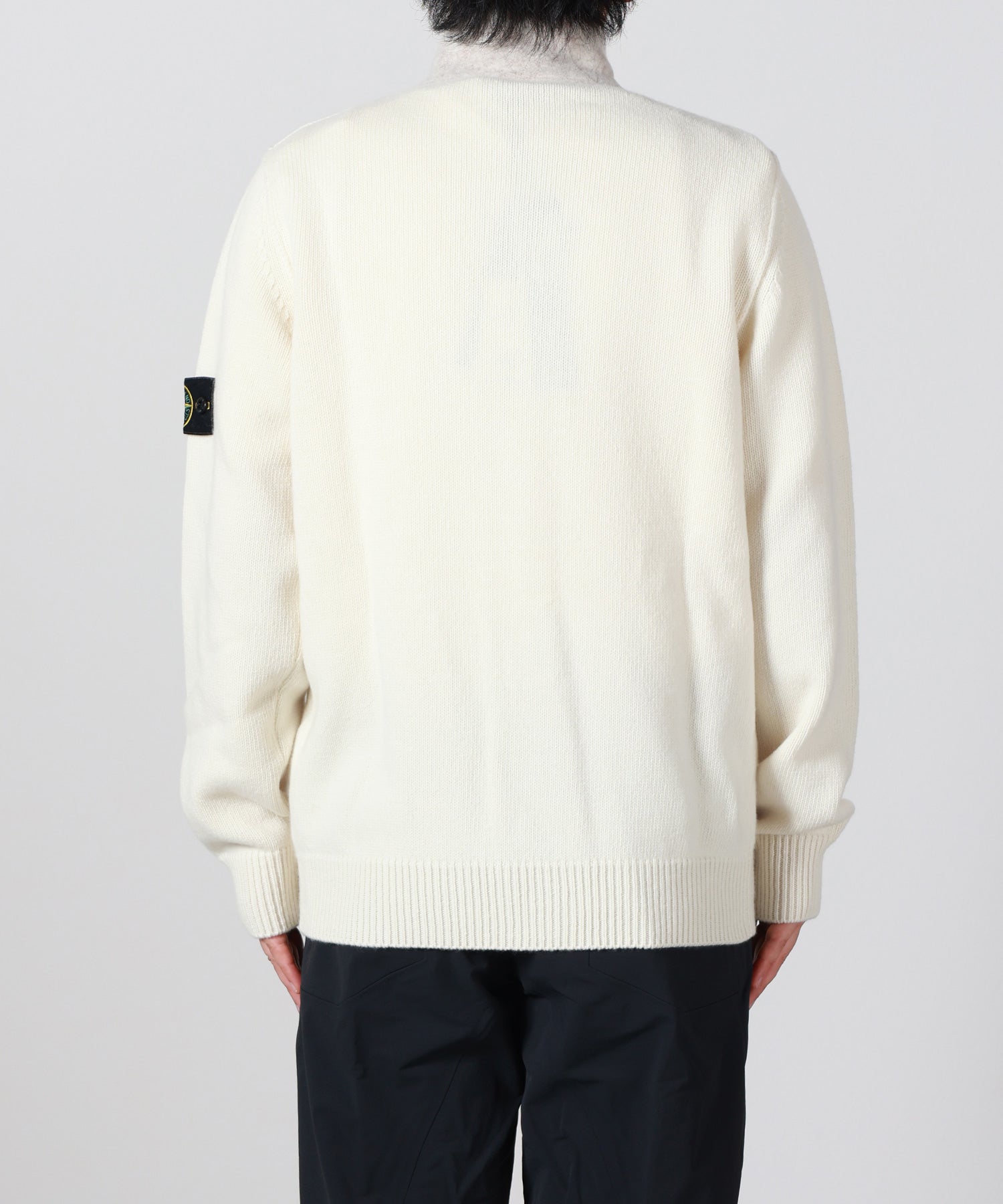 STONE ISLAND(ストーンアイランド)】 ジップアップニットジャケット