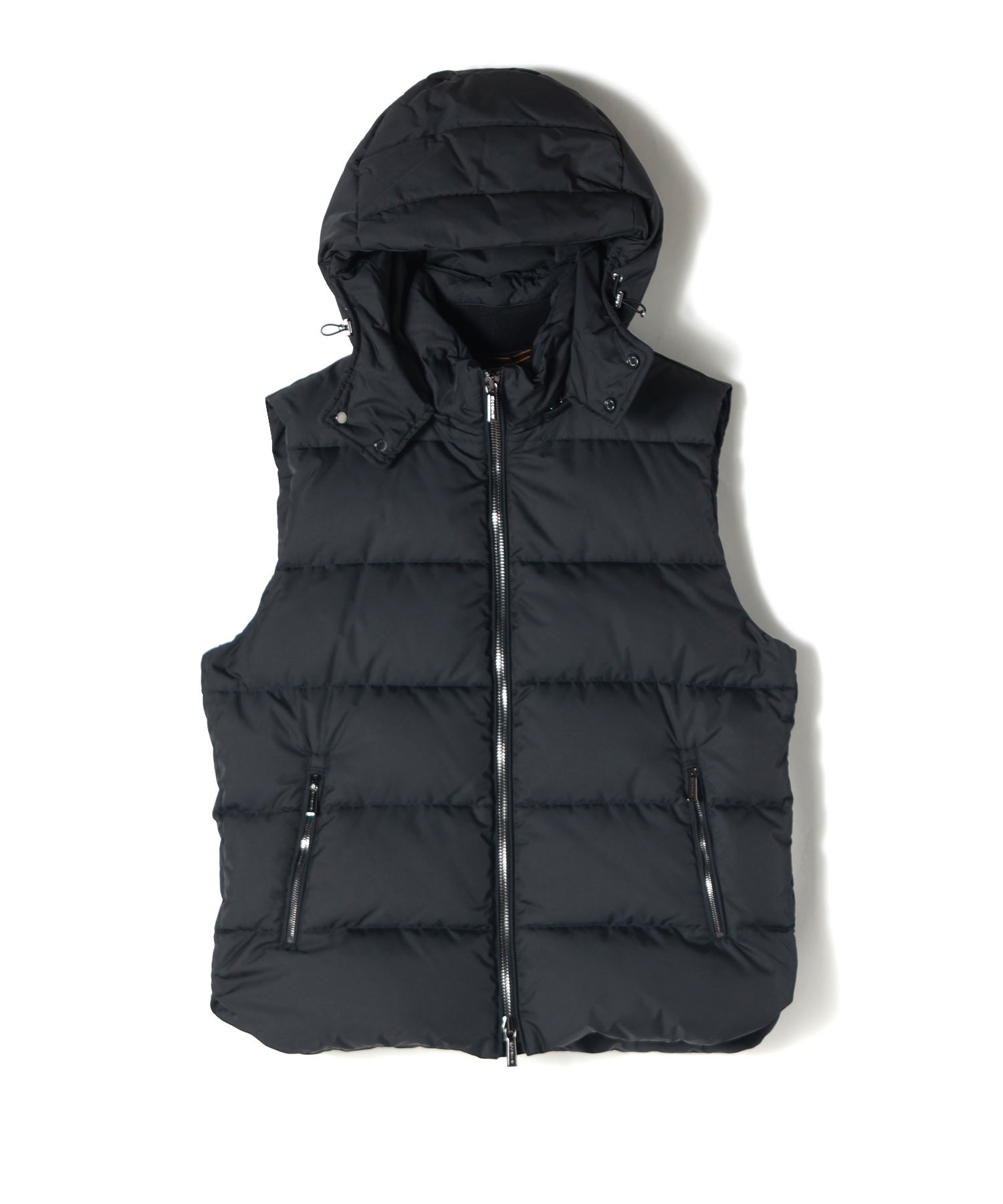 8(BLACK)