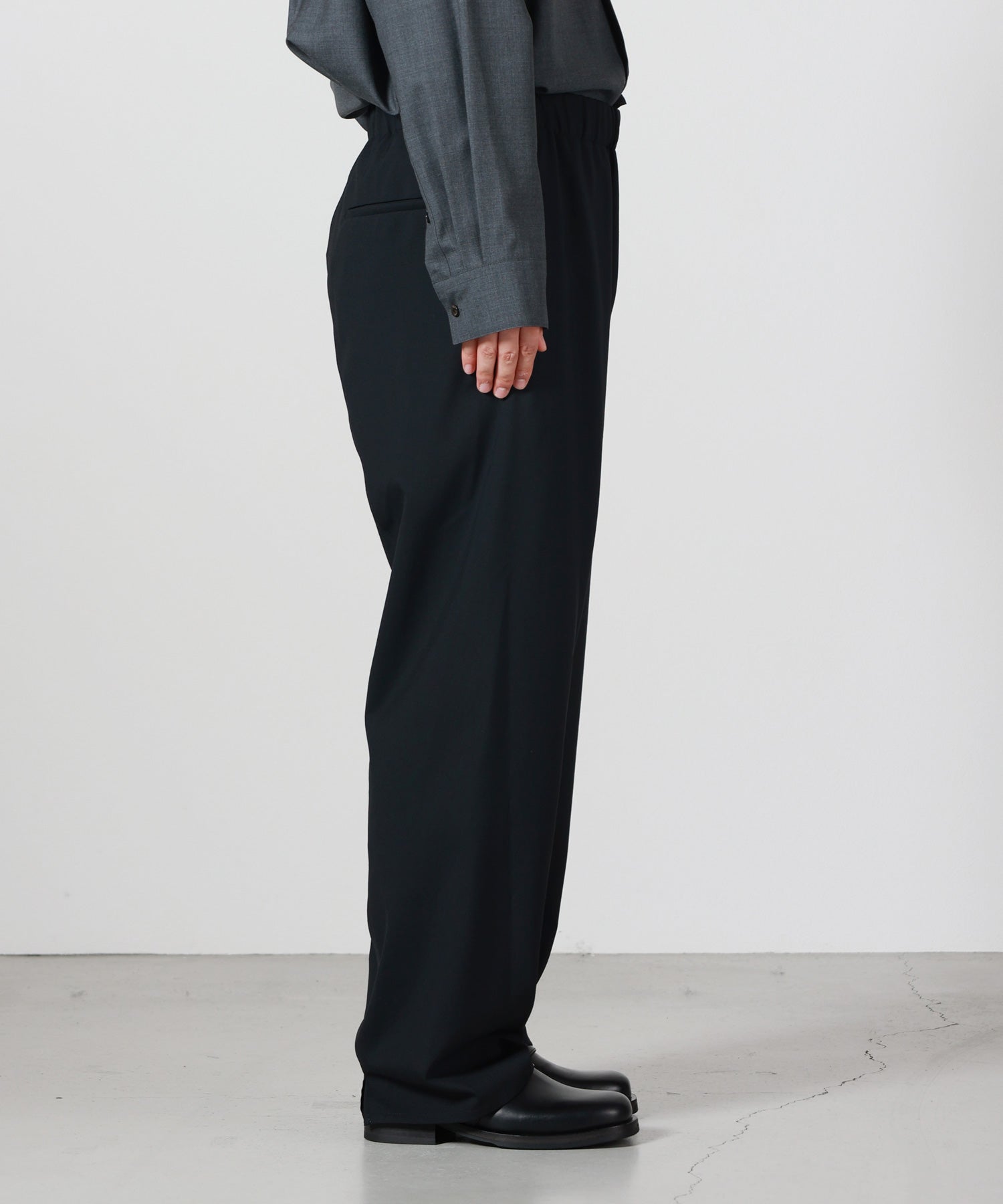 OVERCOAT(オーバーコート)】 Wool Tropical Drawstring Trouser