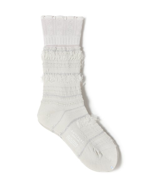 LOW WHITE