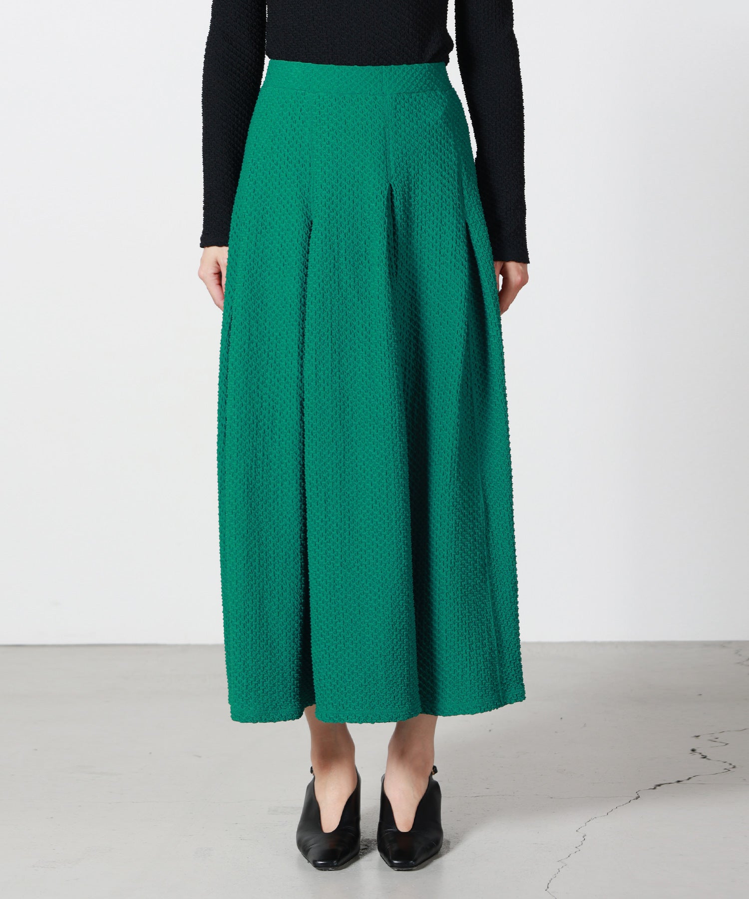 Mame Kurogouchi(マメ クロゴウチ)】 Shirring Jersey Jacquard Pleats