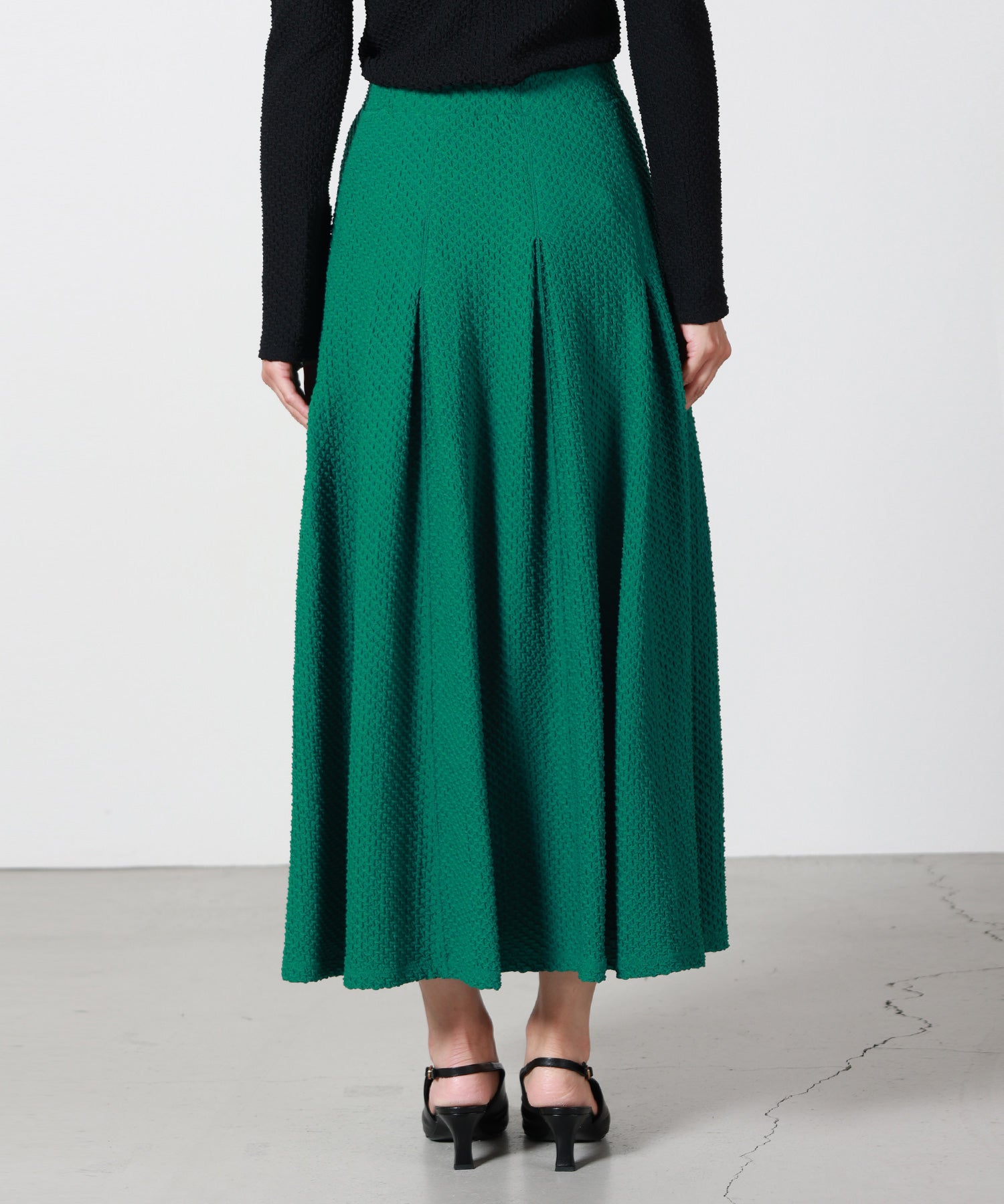 Mame Kurogouchi(マメ クロゴウチ)】 Shirring Jersey Jacquard Pleats