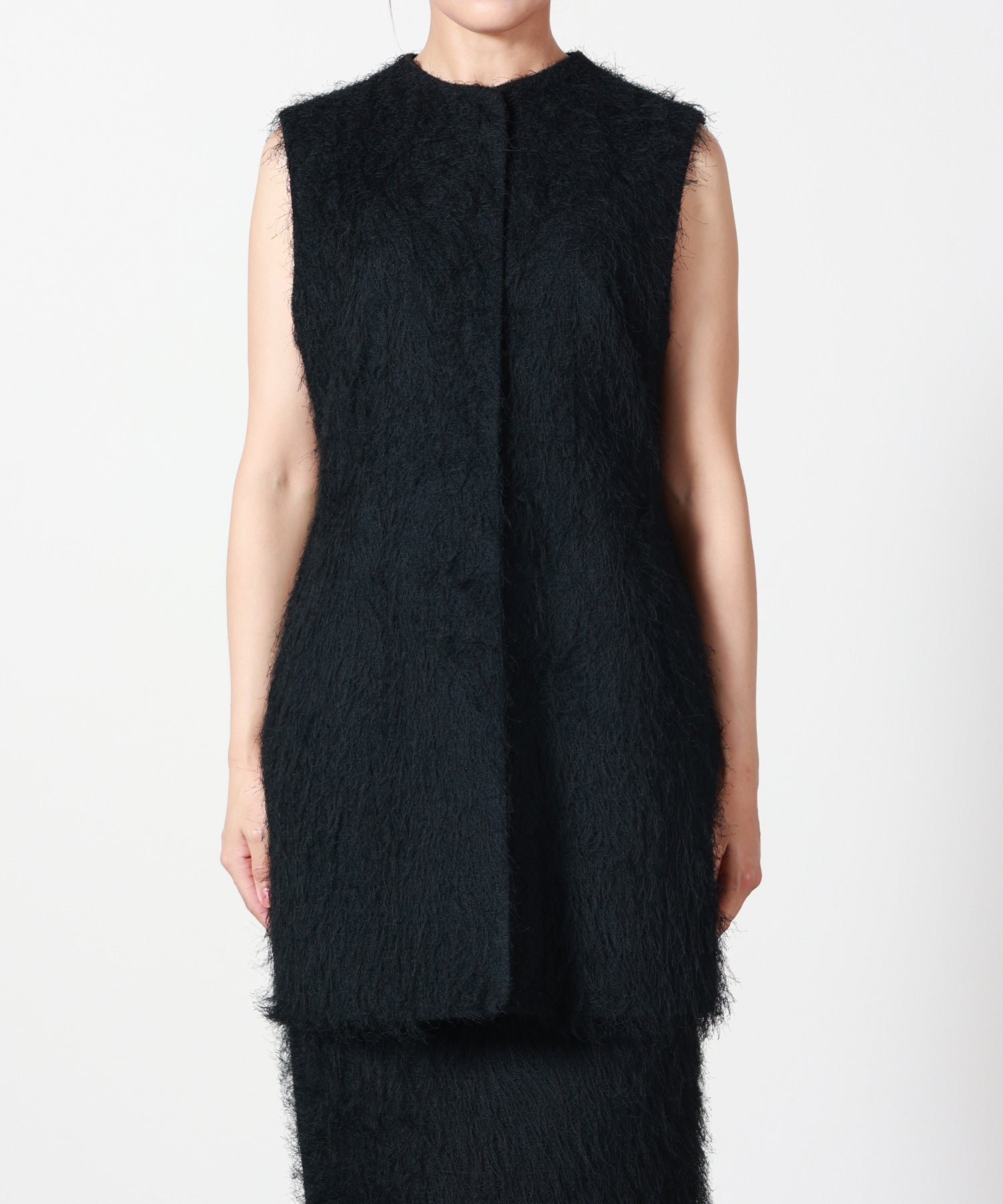 Mame Kurogouchi(マメ クロゴウチ)】 All-Over-Fringe Vest｜PARIGOT