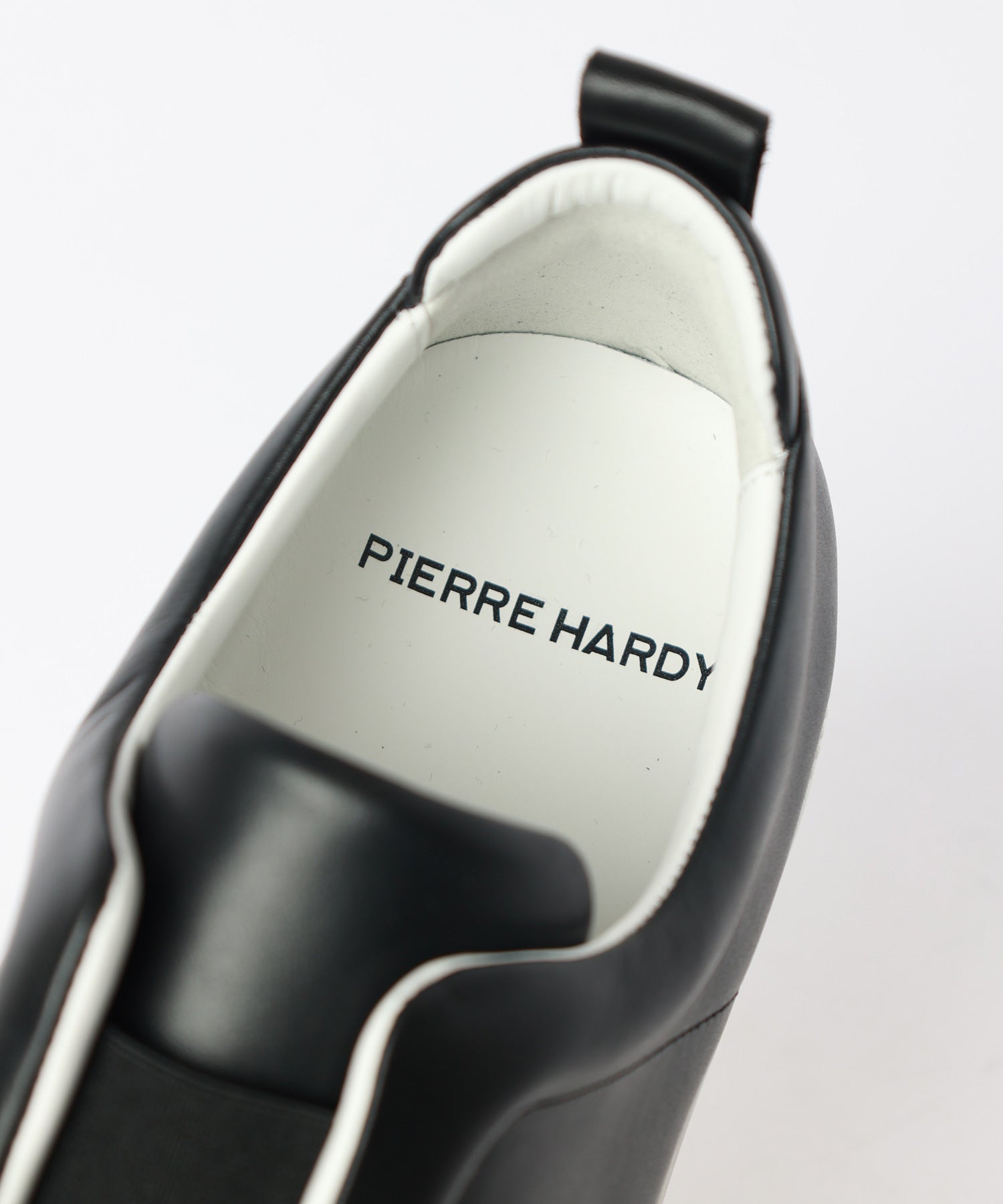 PIERRE HARDY(ピエールアルディ)】 スライダースニーカー｜PARIGOT