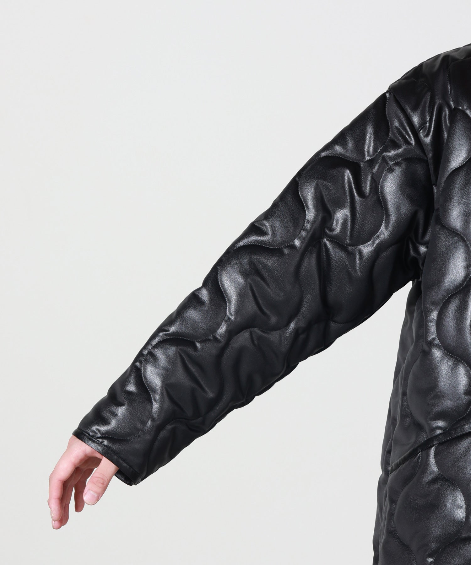 HYKE(ハイク)】 FAUX LEATHER QUILTED JACKET｜PARIGOT ONLINE（パリゴ