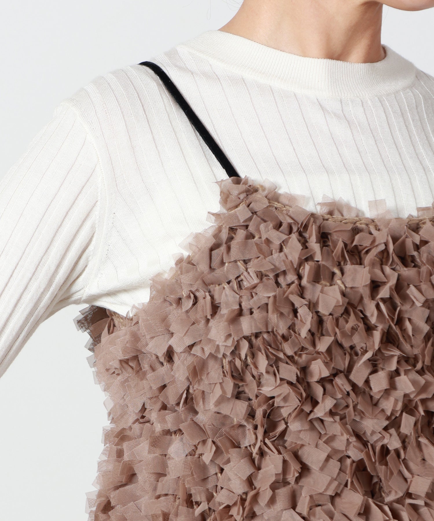 anuke(アンヌーク)】 Tulle Fringe Camisole｜PARIGOT ONLINE（パリゴ