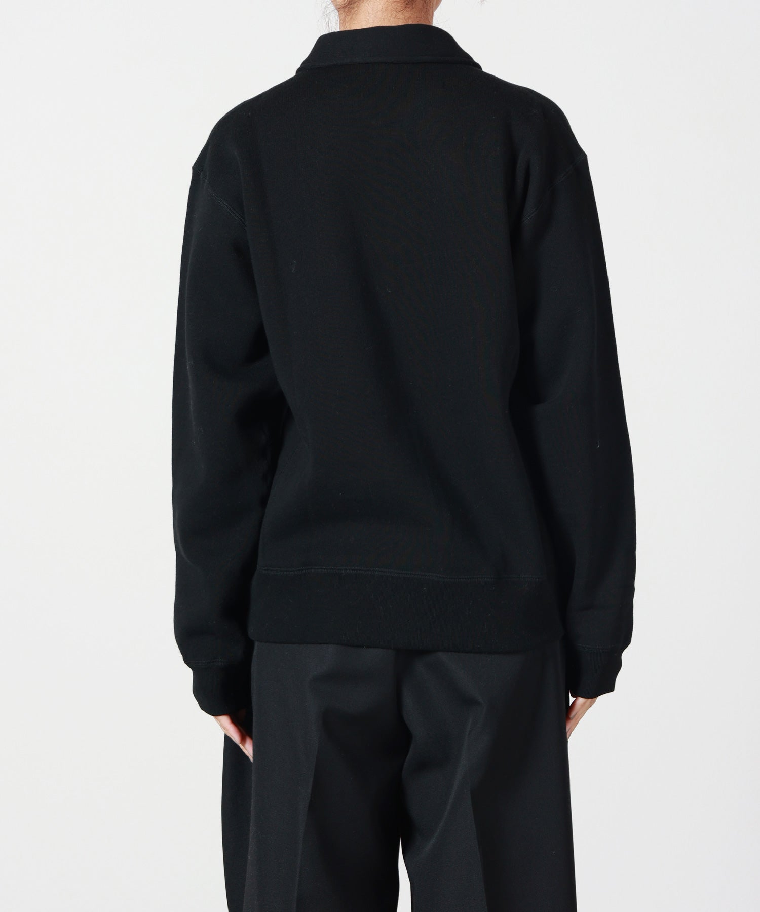 HYKE(ハイク)】 ≪GENDERLESS≫COLLARED SWEAT SHIRT｜PARIGOT ONLINE