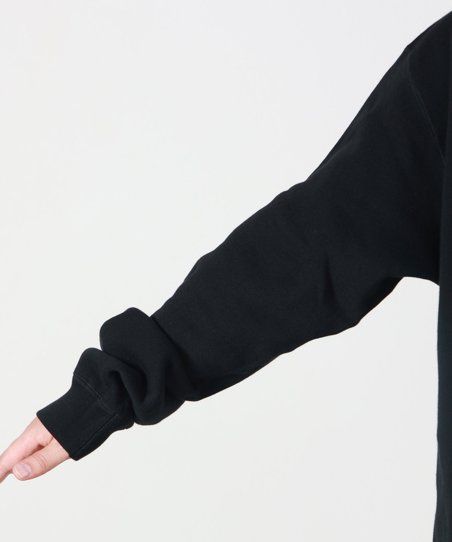 HYKE(ハイク)】 ≪GENDERLESS≫COLLARED SWEAT SHIRT｜PARIGOT ONLINE