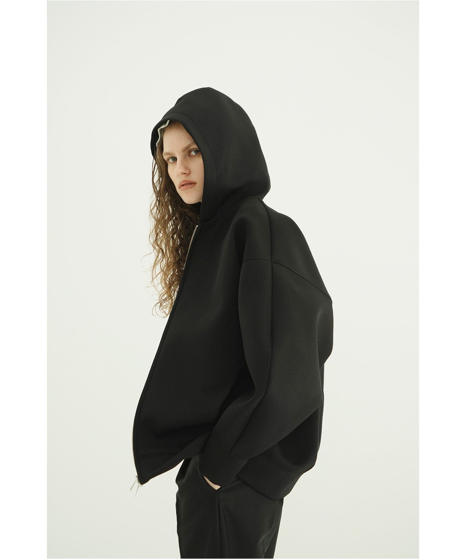 CLANE(クラネ)】 CONSTRUCTIVE BONDING HOODIE｜PARIGOT ONLINE