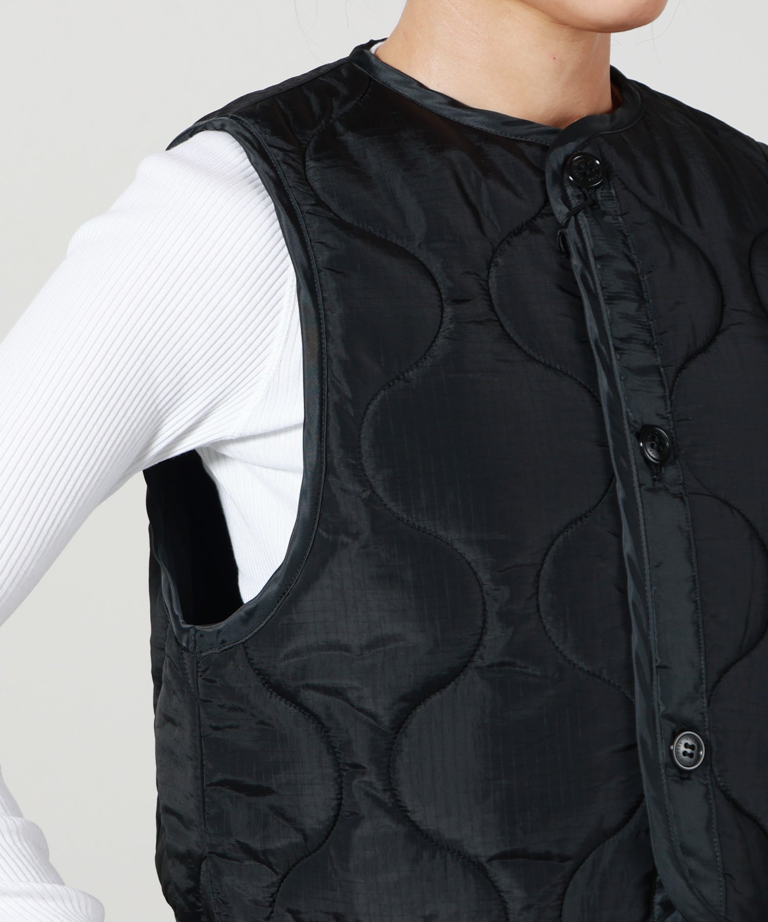 HYKE(ハイク)】 QUILTED CROPPED VEST｜PARIGOT ONLINE（パリゴ