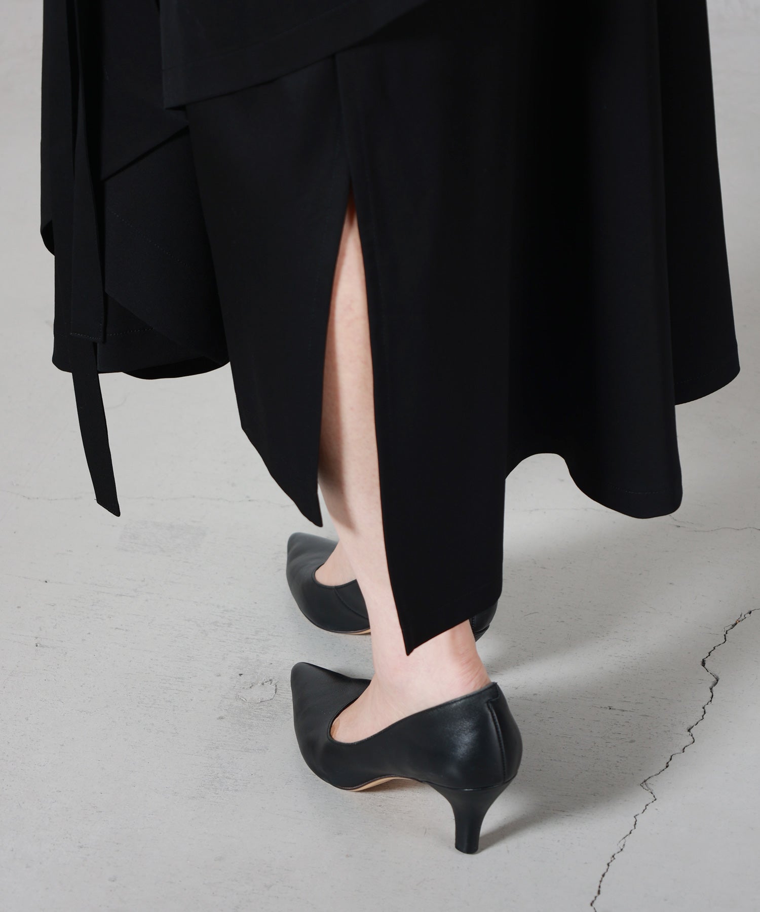 UJOH(ウジョー)】 Eyelet Drape SKT｜PARIGOT ONLINE（パリゴオンライン）