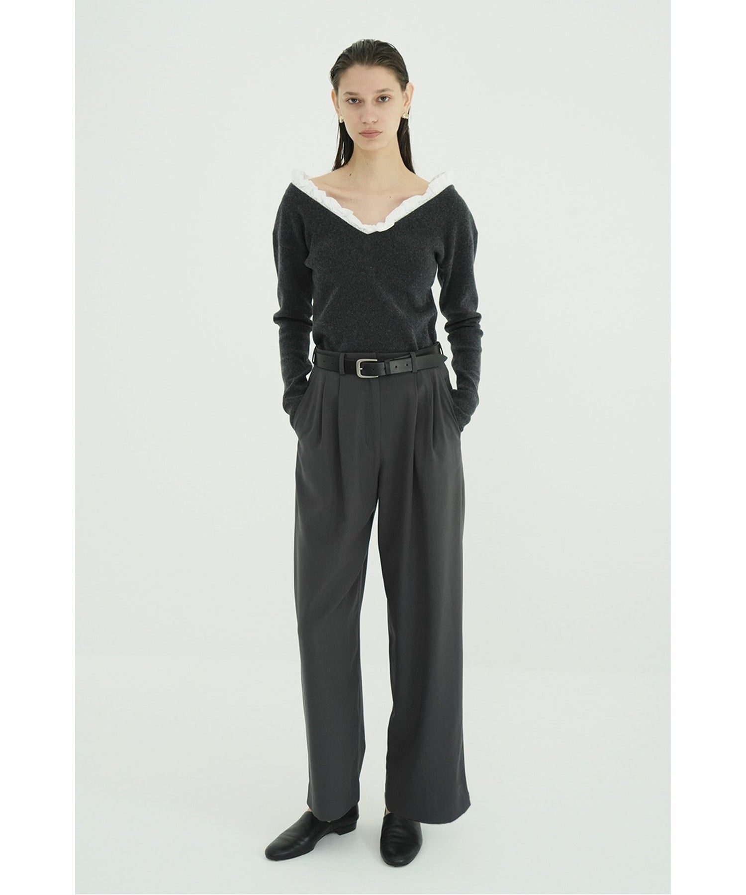 CLANE(クラネ)】 2WAY FRILL V NECK KNIT TOPS｜PARIGOT ONLINE