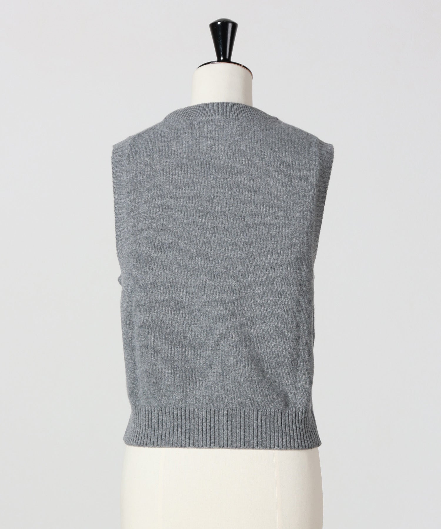 GANNI(ガニー)】 Graphic Wool Vest Flowers｜PARIGOT ONLINE（パリゴ