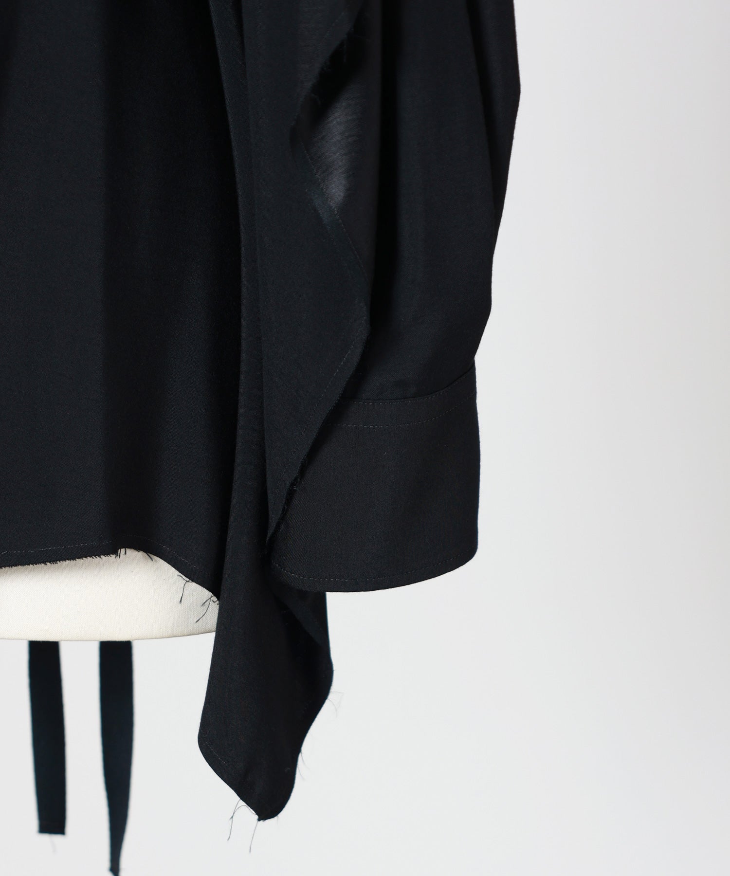 Maison Margiela(メゾンマルジェラ)】 ASYMMETRIC LAYERED SHIRT