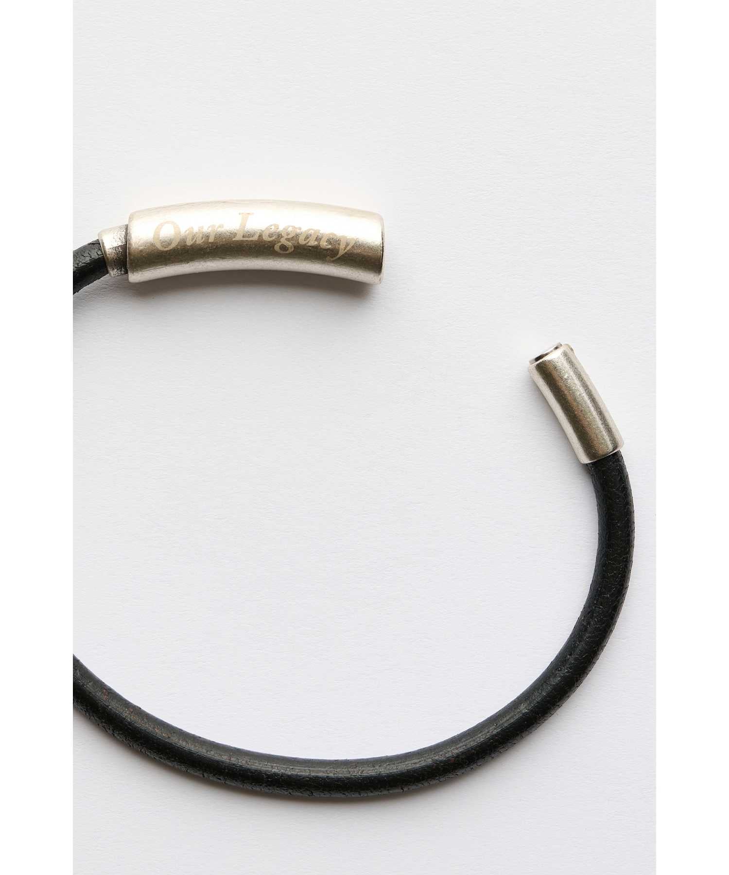 OUR LEGACY(アワーレガシー)】 UDON BRACELET BLACK LEATHER｜PARIGOT