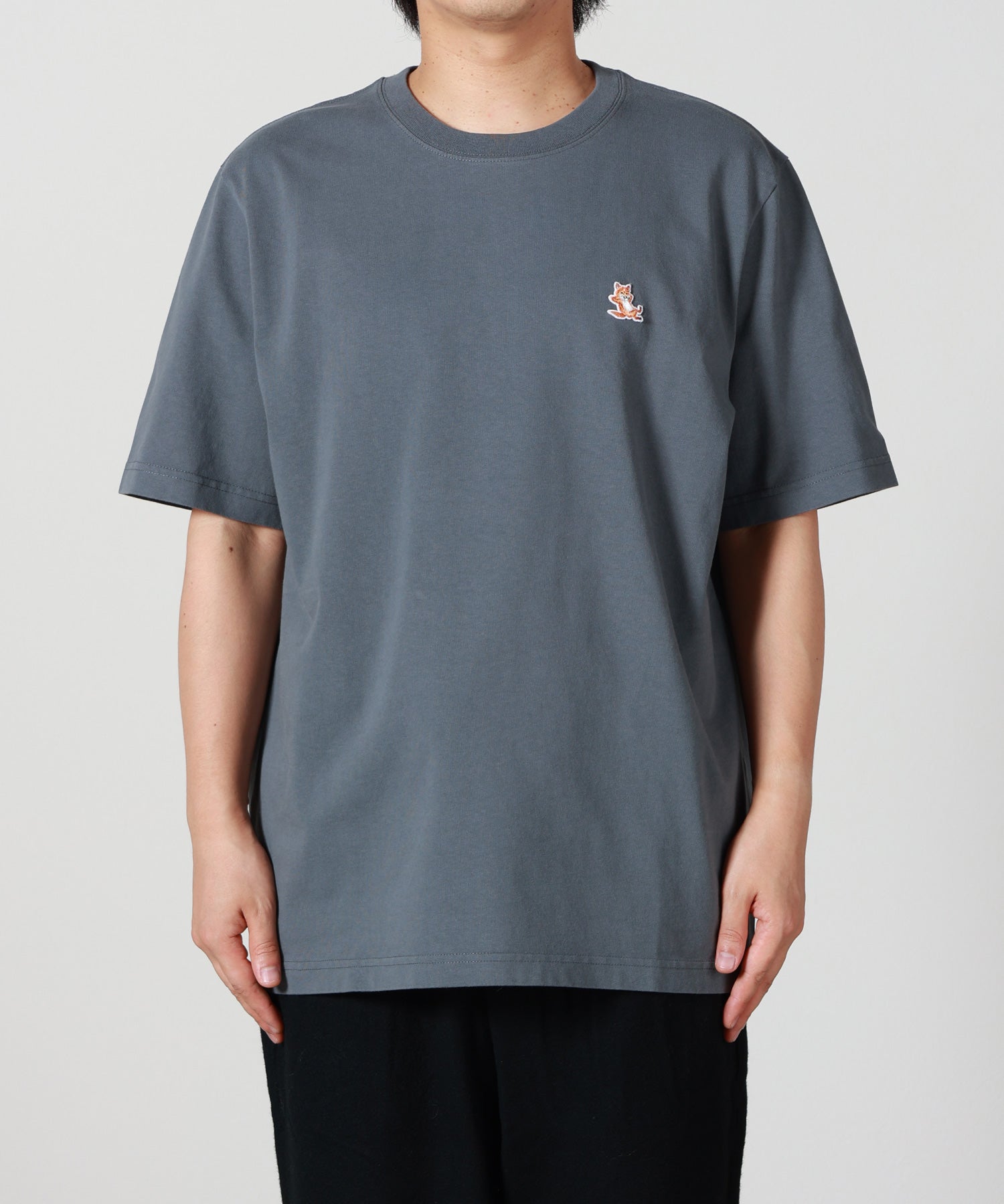 MAISON KITSUNE(メゾンキツネ)】 チラックス フォックス コンフォート