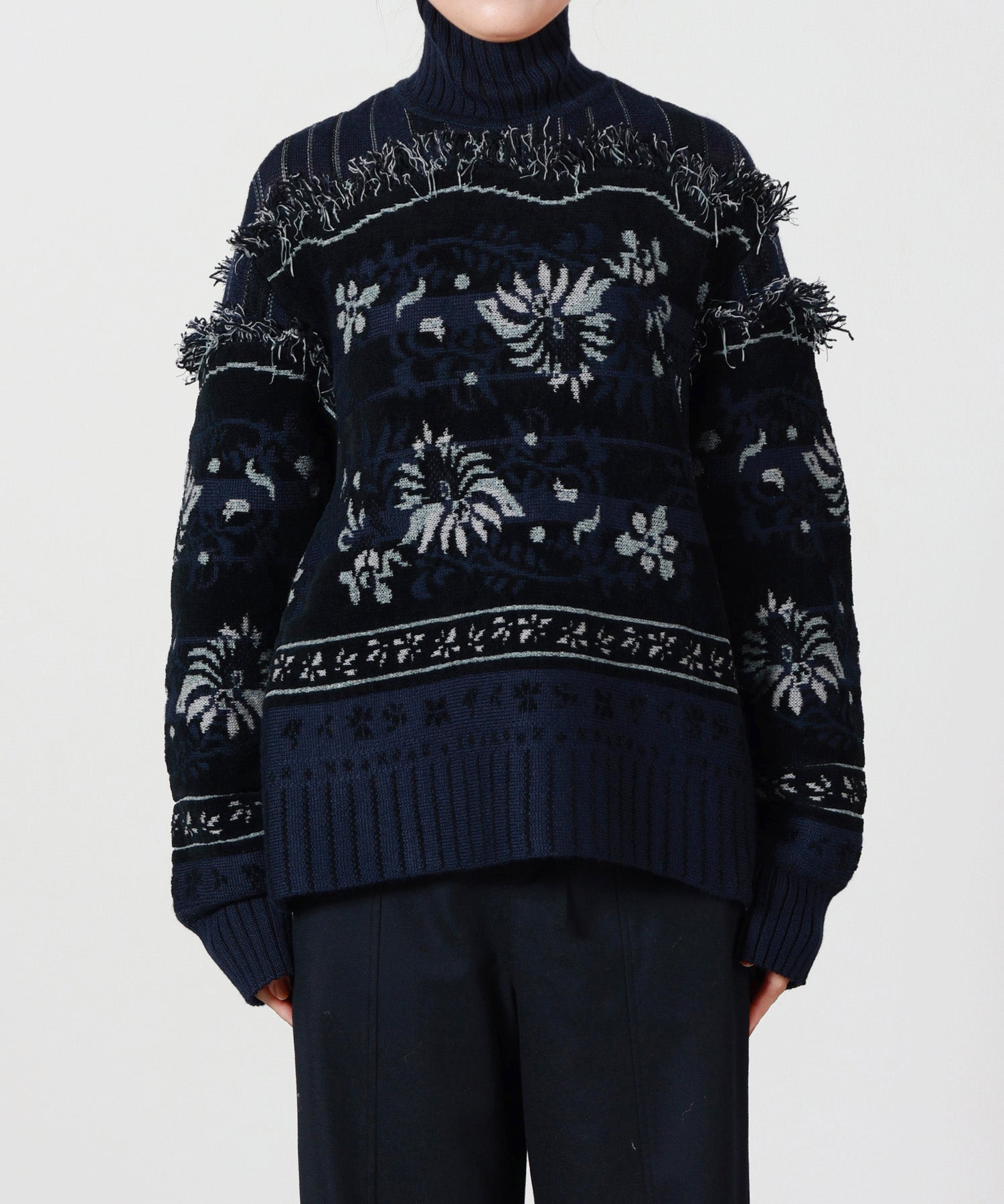 Mame Kurogouchi(マメ クロゴウチ)】 Floral Arabesque High Neck Knit