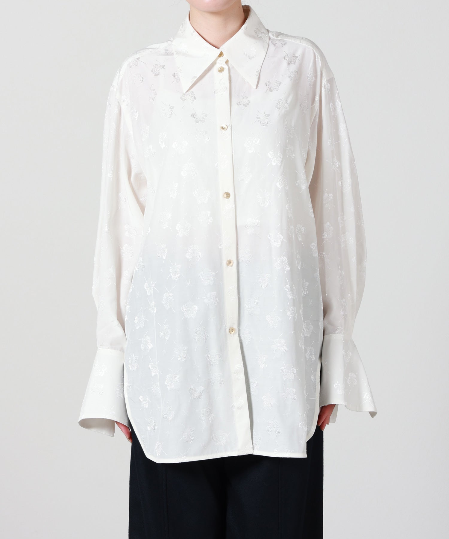 Mame Kurogouchi(マメ クロゴウチ)】 Floral Jacquard Oversized Shirt