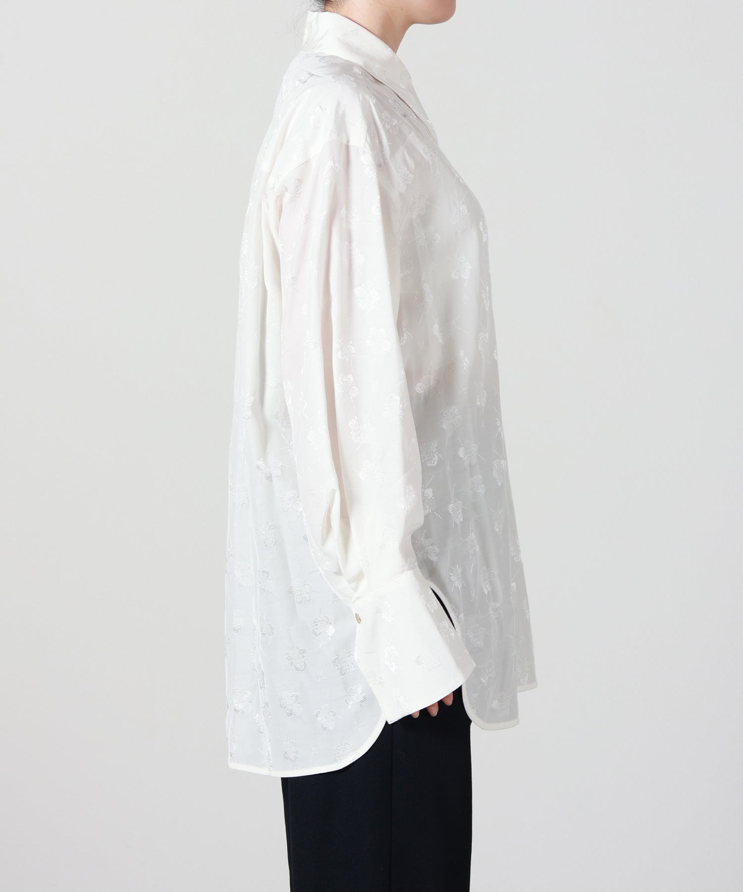 Mame Kurogouchi(マメ クロゴウチ)】 Floral Jacquard Oversized Shirt
