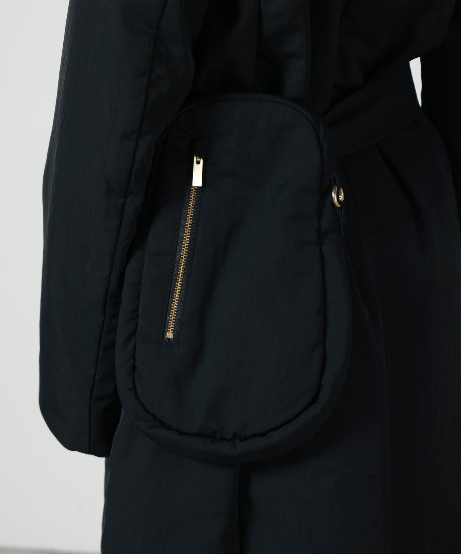 Mame Kurogouchi(マメ クロゴウチ)】 Nylon Twill Chesterfield Coat