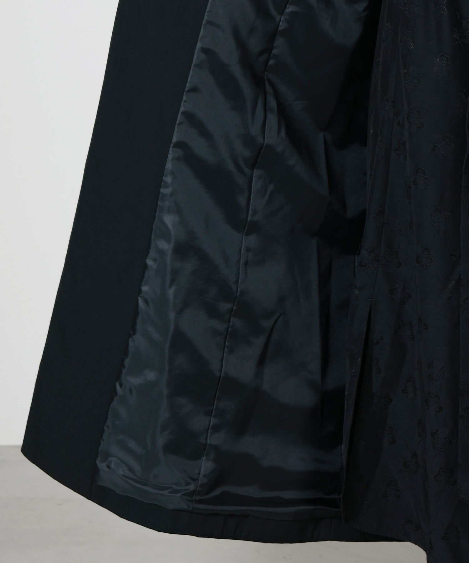 Mame Kurogouchi(マメ クロゴウチ)】 Nylon Twill Chesterfield Coat