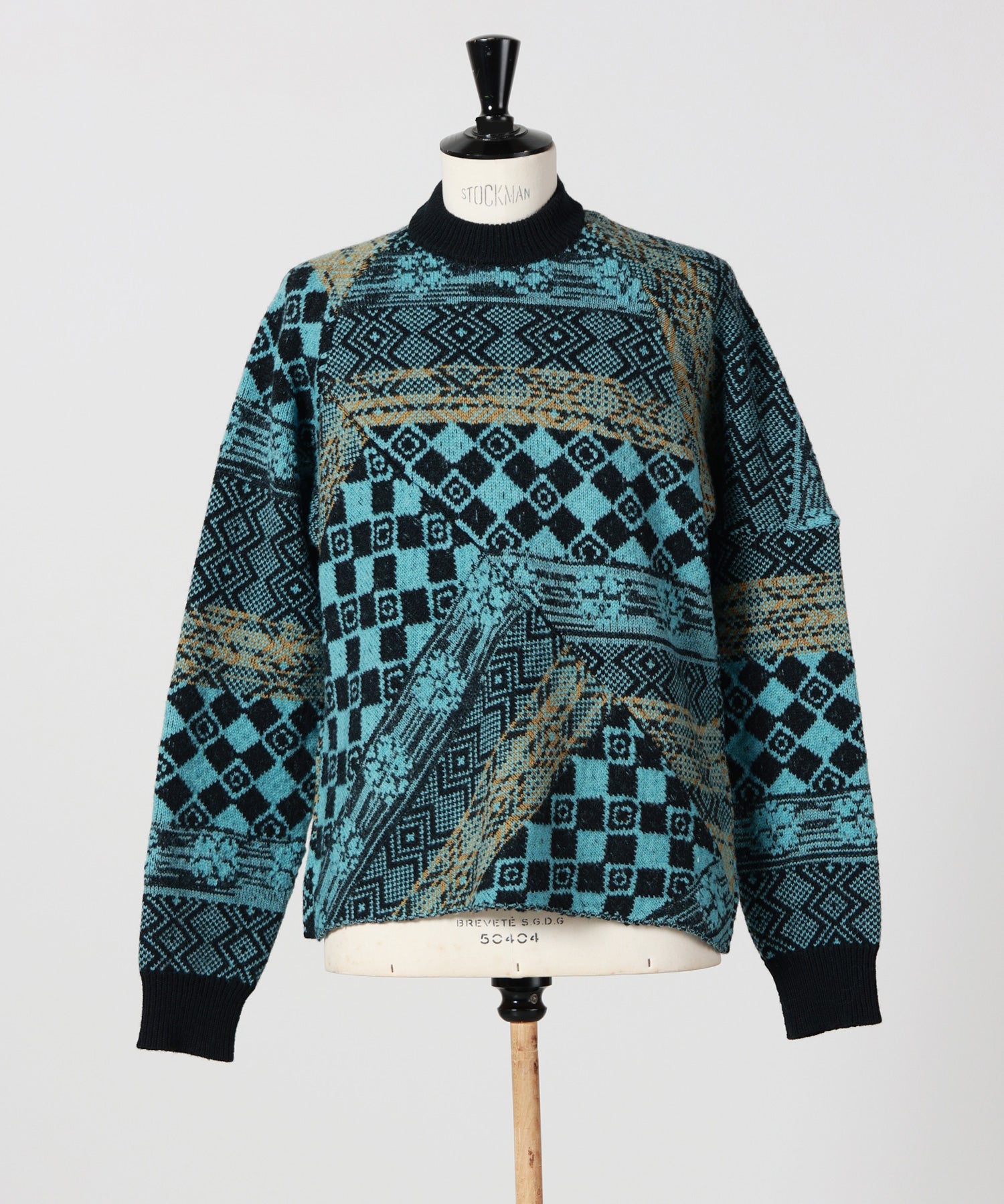 900(BLACK)