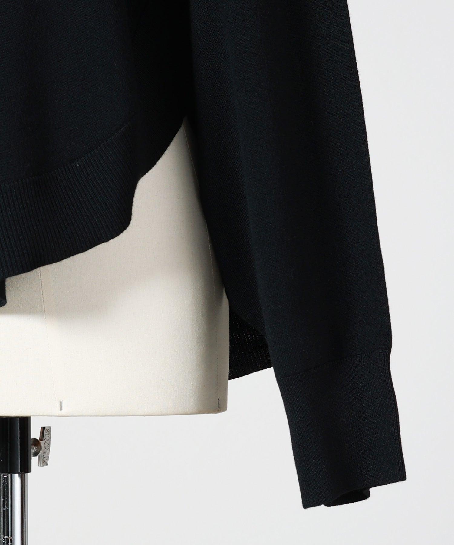 ENFOLD(エンフォルド)】 CIRCLE PULLOVER｜PARIGOT ONLINE（パリゴ