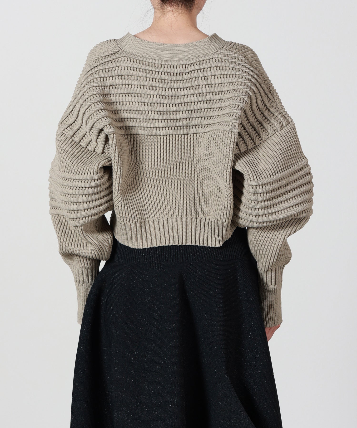 CFCL(シーエフシーエル)】 LOW GAUGE CROPPED CARDIGAN｜PARIGOT