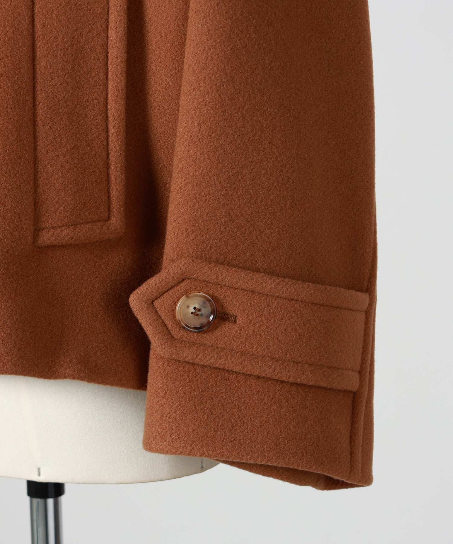 Chloe(クロエ)】 ウール製オーバーサイズ ショートコート｜PARIGOT