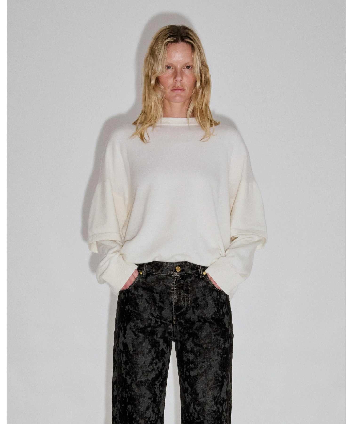 0001(WHITE)