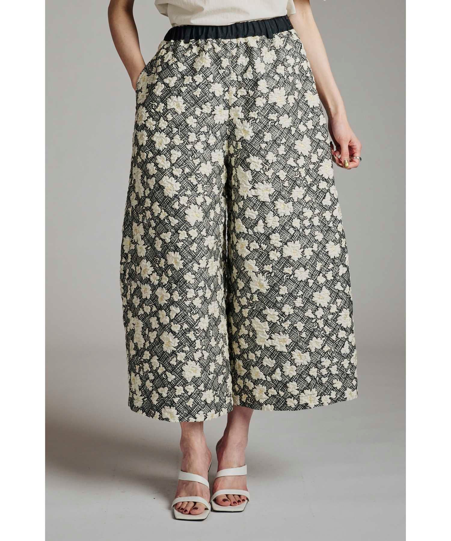 BEIGE BLACK