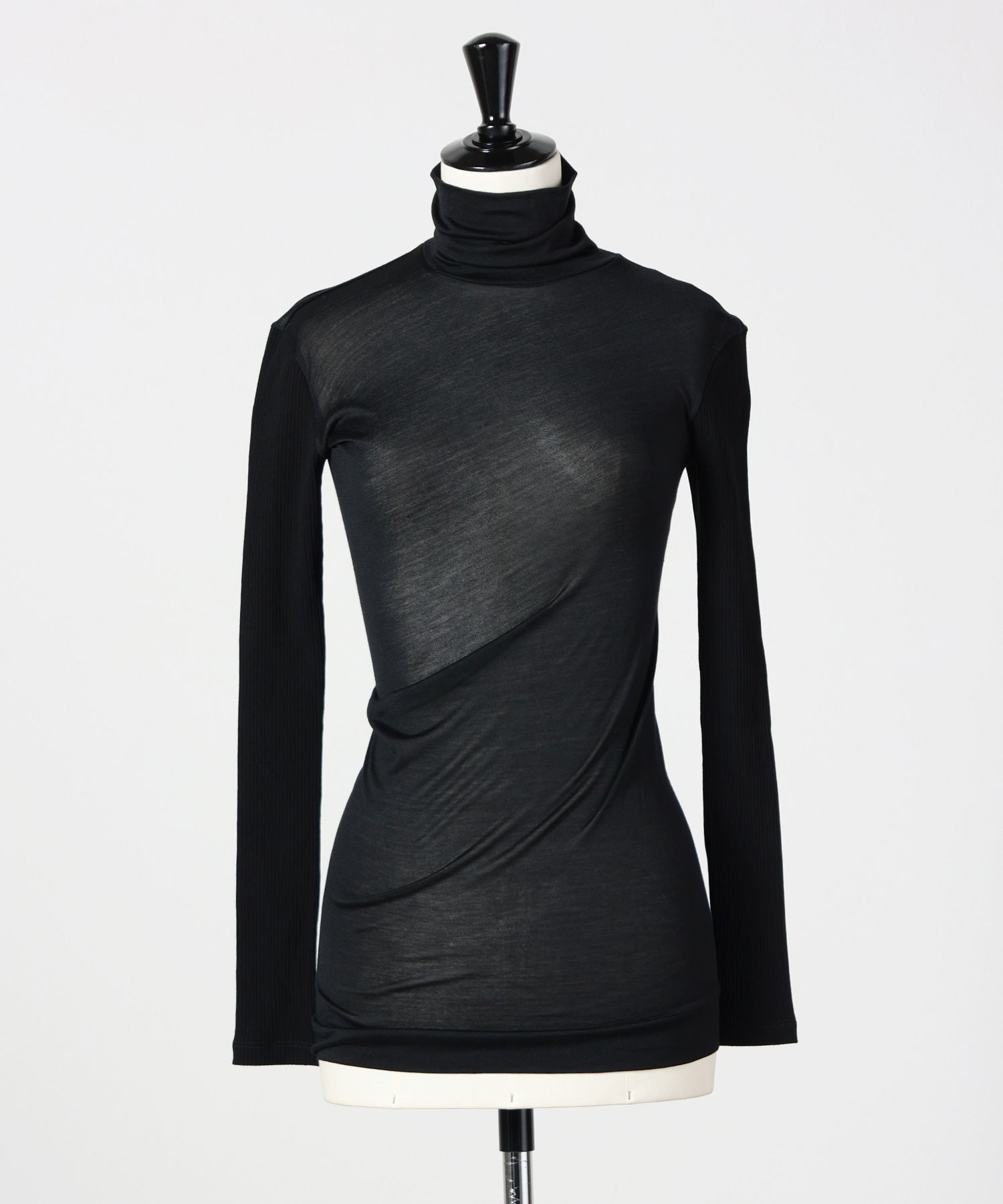 001(BLACK)